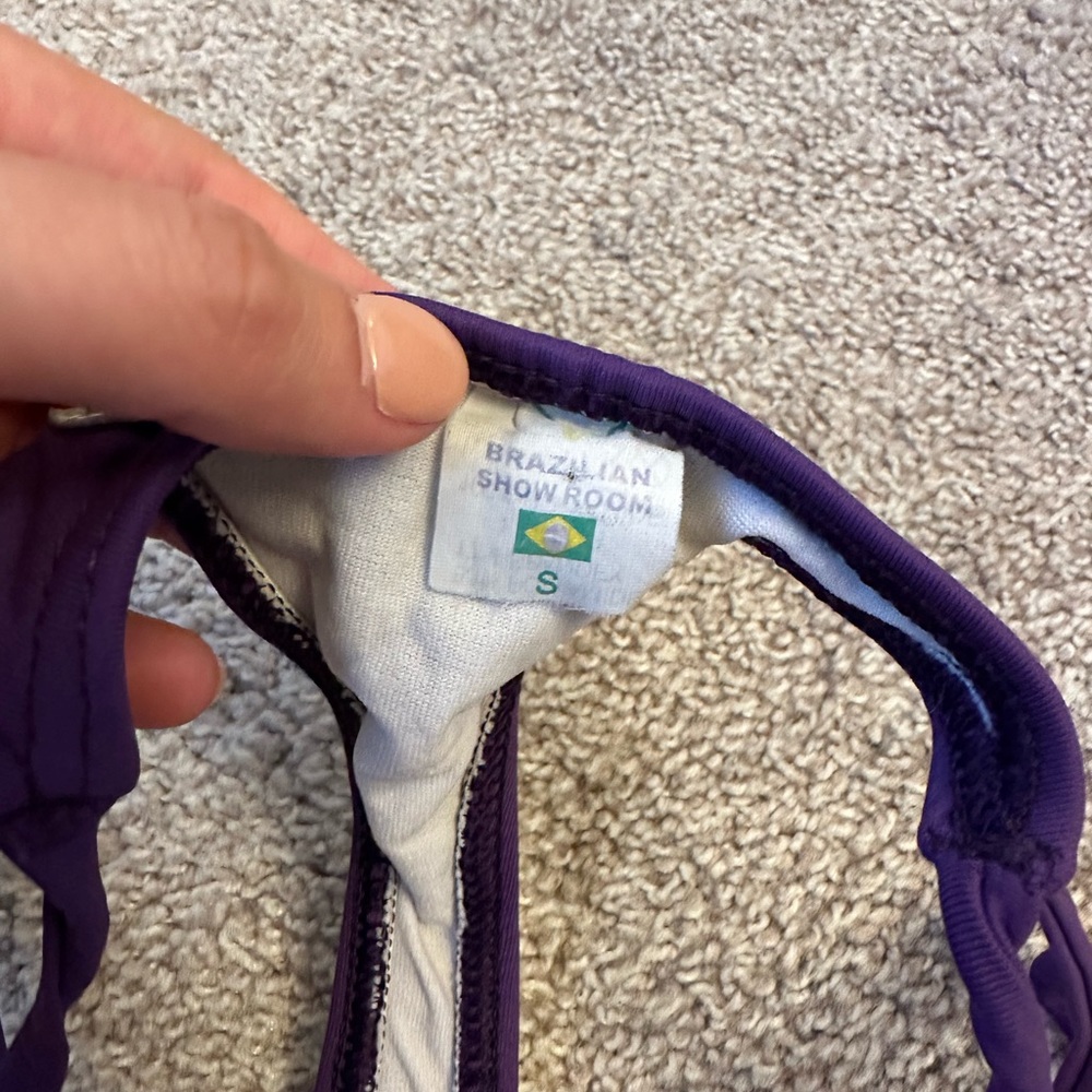 Brazilian showroom thong bikini bottoms - Picture 5 of 6